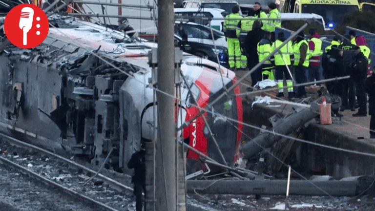 Tragedia ferroviaria en España deja al menos 40 muertos