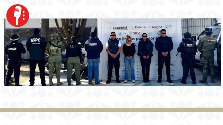 Detienen a mandos policiacos en Puebla por vínculos con crimen organizado
