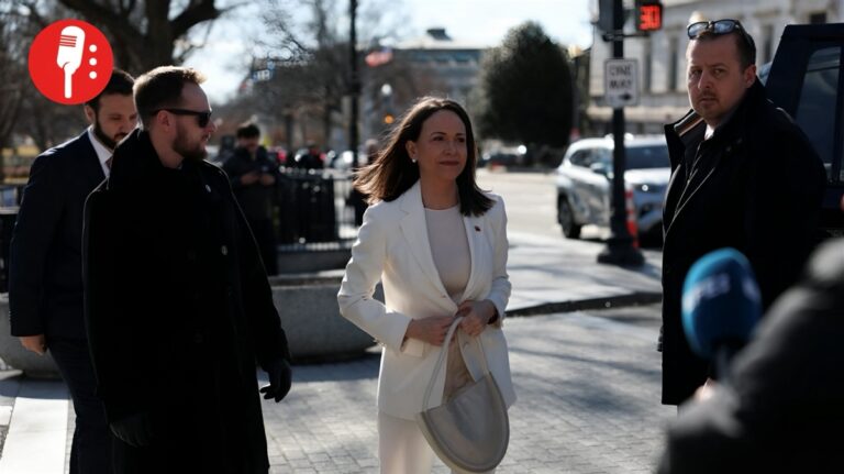 María Corina Machado sorprende al entregar su Nobel de la Paz a Donald Trump