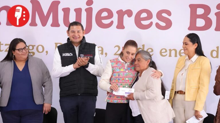 Sheinbaum celebra avance de programas sociales y salario en Puebla