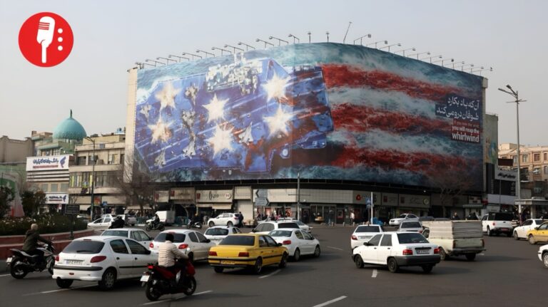 Irán emite advertencia a EUA con mural en Teherán