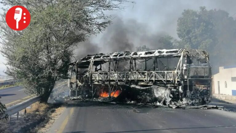 Atienden 21 bloqueos carreteros en Jalisco; fuerzas de seguridad avanzan en su control