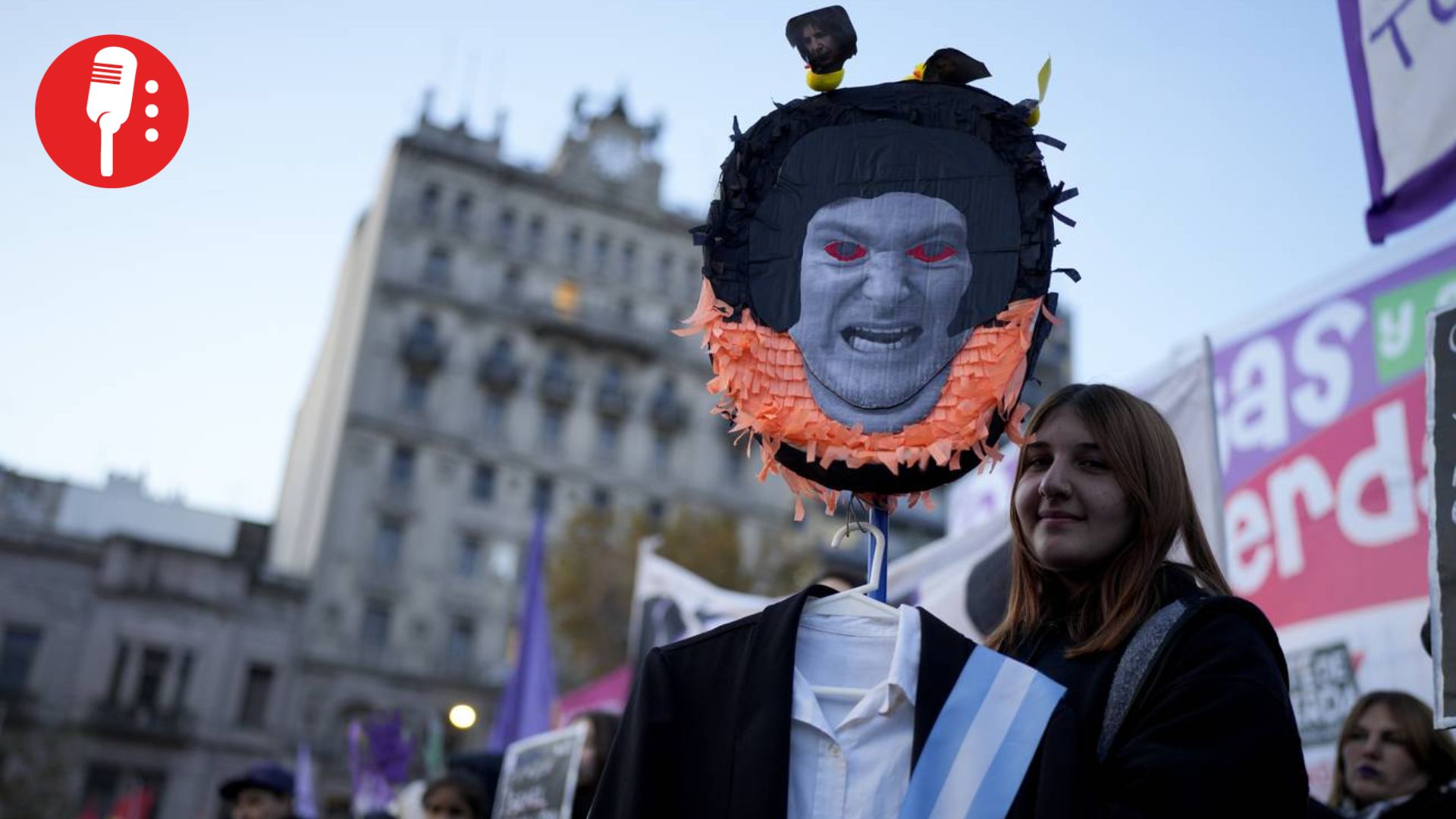 El foco se lo llevan los ‘therians’, mientras la derecha avanza en América Latina