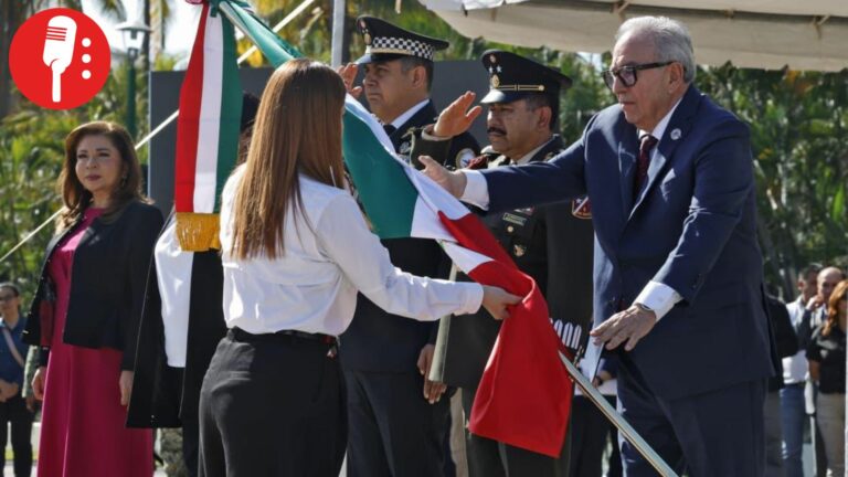 Rubén Rocha Moya conmemora Día de la Bandera en Sinaloa