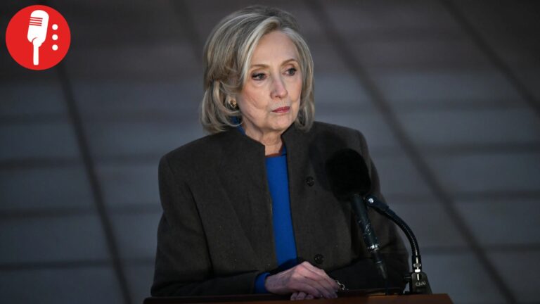 Hillary Clinton niega vínculos con Epstein; acusa a Trump por desviar la atención