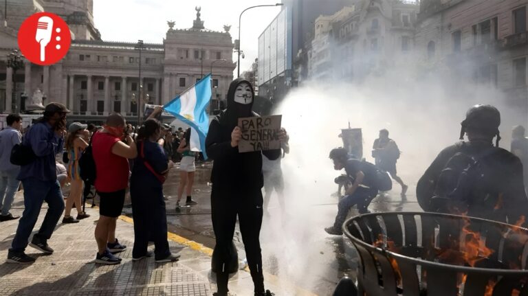 Paro general en Argentina: Protestas y represión bajo el plan de Milei