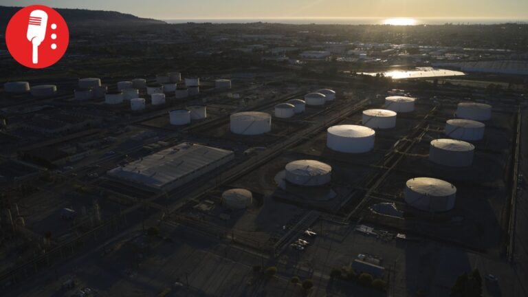 Estados Unidos prevé liberar reservas de petróleo ante conflicto con Irán
