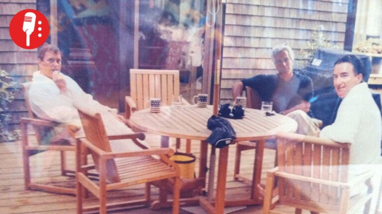 Publican inédita foto del príncipe Andrés y Peter Mandelson con Jeffrey Epstein