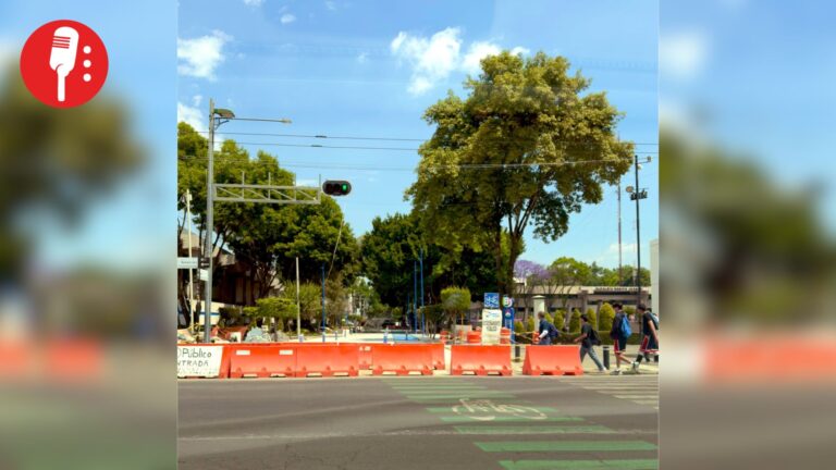 Vecinos de Benito Juárez estallan contra obras en calle Uxmal por opacidad y caos vial