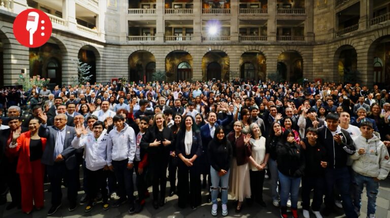 SEP abre debate nacional sobre tecnología, educación y salud mental de jóvenes