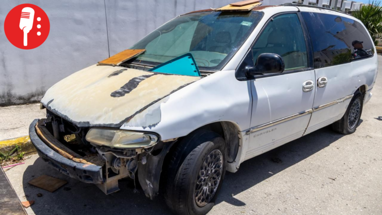 “Operativo Imagen” retira casi 800 vehículos abandonados en Playa del Carmen