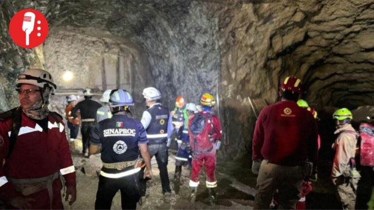 Buzos del Ejército enfrentan ríos subterráneos para salvar a mineros atrapados en Sinaloa