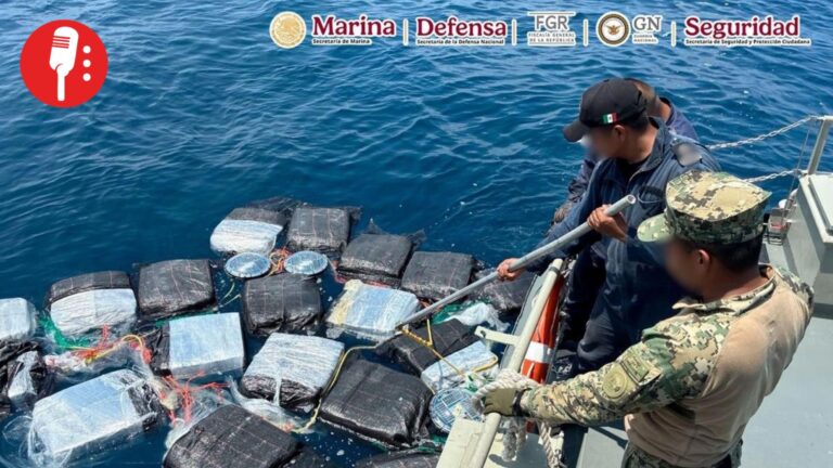Secretaría de Marina intercepta barco con 904 kg de cocaína y detiene a 6 extranjeros en Chiapas