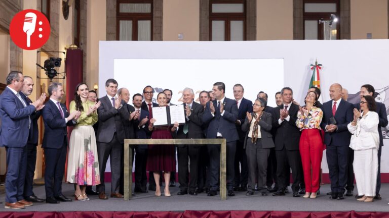 Sheinbaum firma acuerdo para blindar el acero mexicano y detonar la industria nacional
