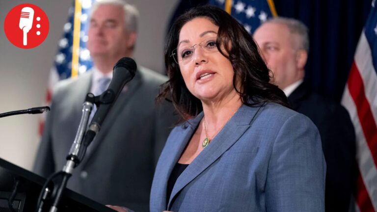 Chavez-DeRemer sale bajo investigación y exhibe caos en la administración Trump