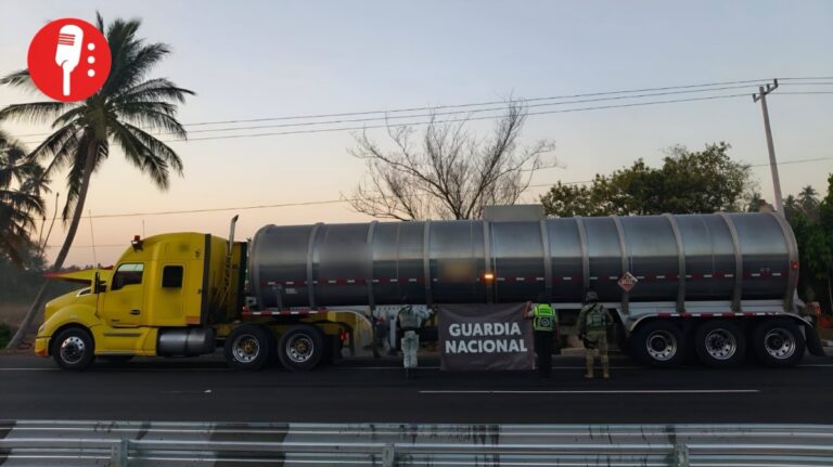 Aseguran 45 mil litros de gasolina ilegal en Colima