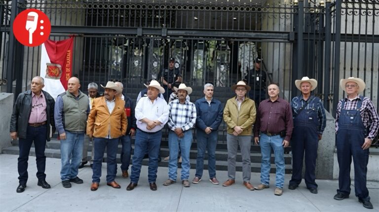 Agricultores y transportistas interrumpen diálogo con Segob
