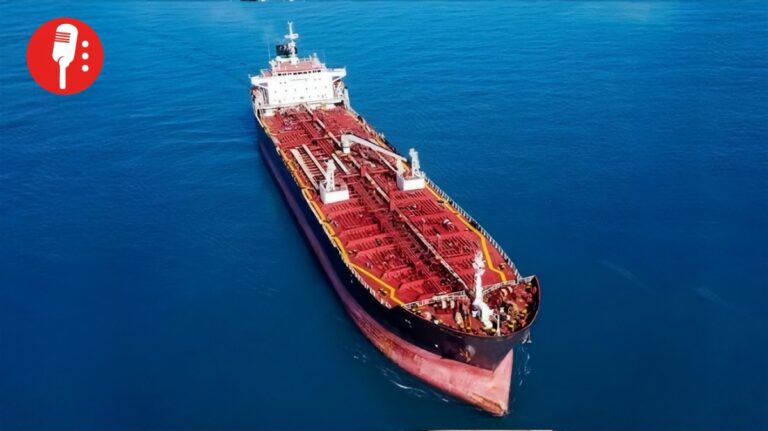 Un petrolero de China desafía el bloqueo de Trump en Ormuz