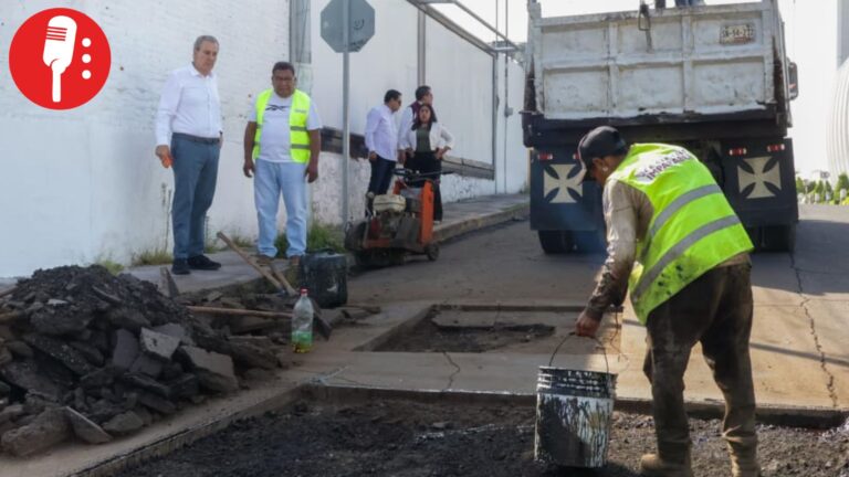 Refuerzan trabajos de “BacheAndo Puebla” en vialidades prioritarias