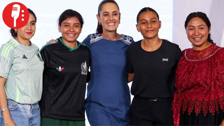 Sheinbaum reconoce talento juvenil y entrega boletos para Mundial 2026
