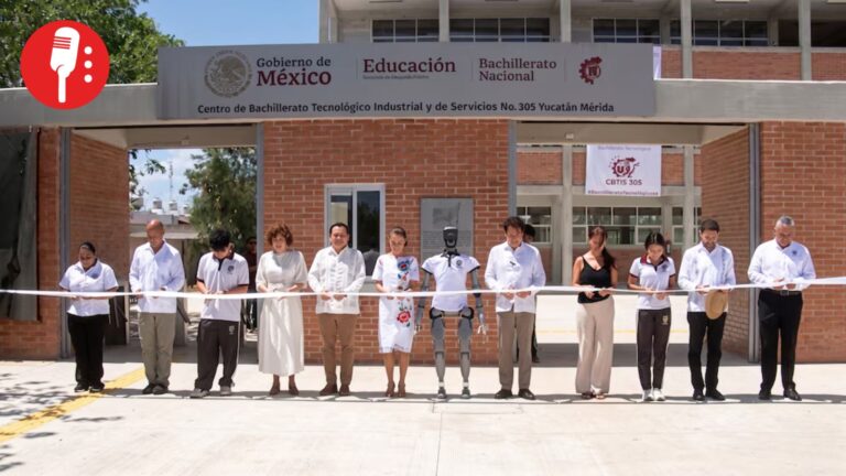 Con robot incluido, Sheinbaum pone en marcha nuevo bachillerato tecnológico en Mérida