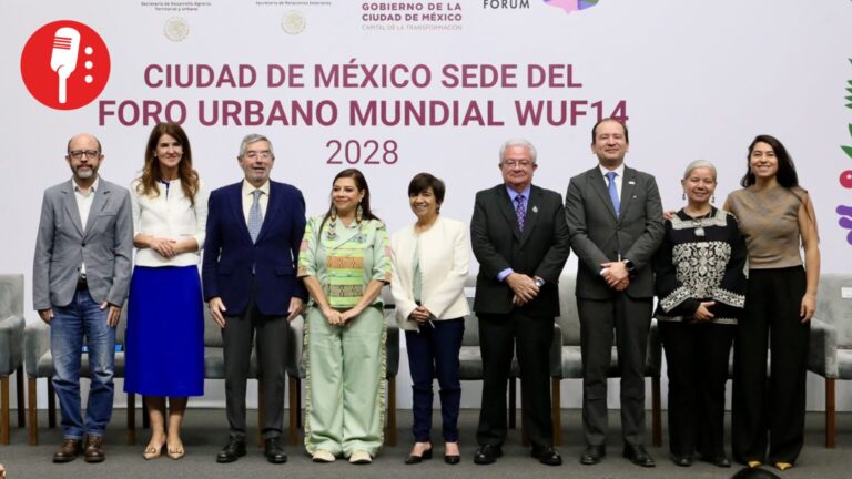 CDMX va por el mundo: Clara Brugada recibe en Bakú la estafeta del Foro Urbano 2028