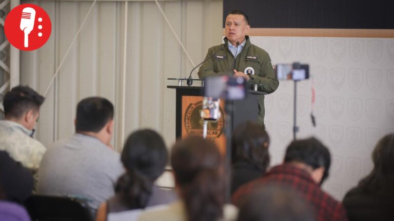 Fiscalía de Michoacán detiene a cuatro agentes de investigación y un policía municipal