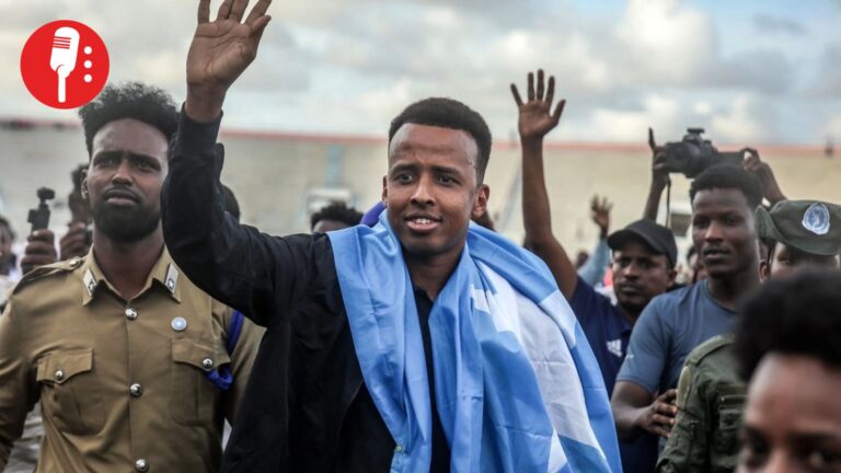 FIFA respalda a árbitro somalí vetado por EUA; le pagará íntegro su salario del Mundial