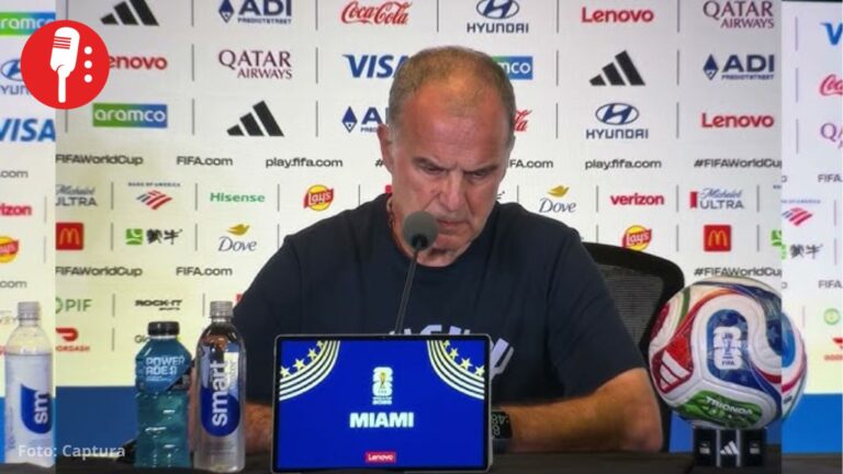 Marcelo Bielsa vuelve a desafiar a la FIFA por privilegiar el dinero sobre el juego