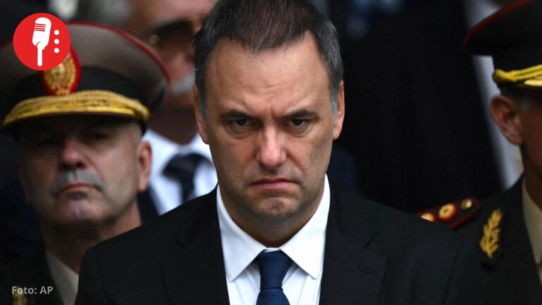 Renuncia Manuel Adorni, jefe de Gabinete de Milei, tras escándalo por presunto enriquecimiento ilícito