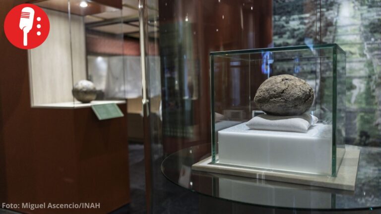 Exhiben en Teotihuacan pelota mesoamericana de hule de más de 3 mil 600 años