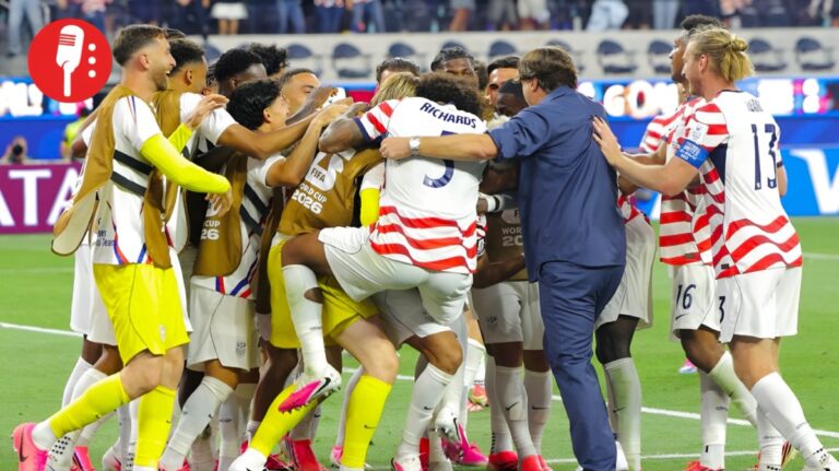 Estados Unidos aplasta a Paraguay en su debut mundialista