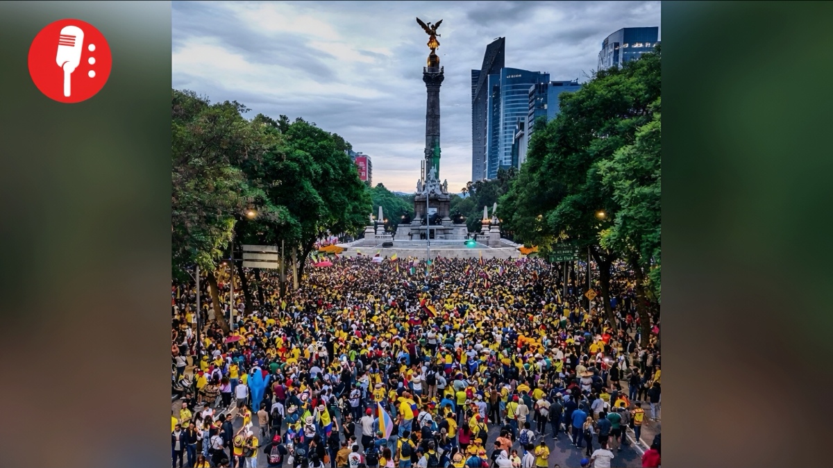 Amarillo, azul y rojo inundan el Ángel de la Independencia
