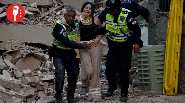 Derrumbe en Caracas: familias buscan a sus seres queridos entre los escombros