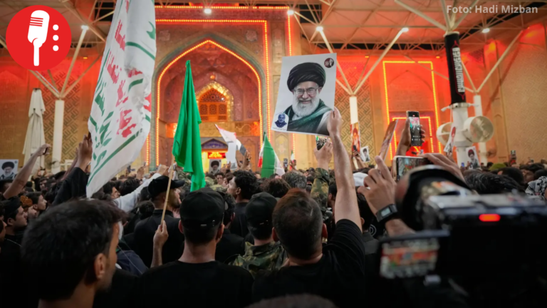Miles despiden a Alí Jamenei en Mashhad en medio de ataques entre Irán y Estados Unidos
