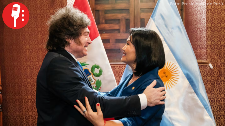 Milei se abraza con Keiko en una apuesta por la ultraderecha regional