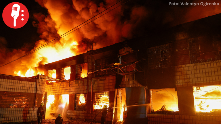 Ataque ruso deja dos muertos y varios heridos en Kiev tras nuevo bombardeo