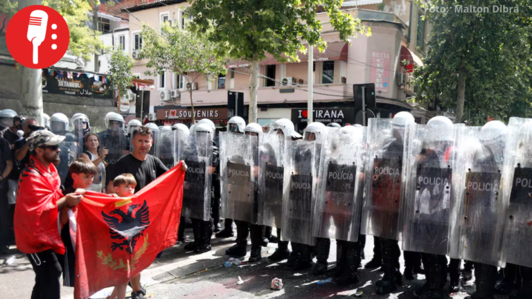 Policía reprime protestas en Albania por resort vinculado a la familia Trump