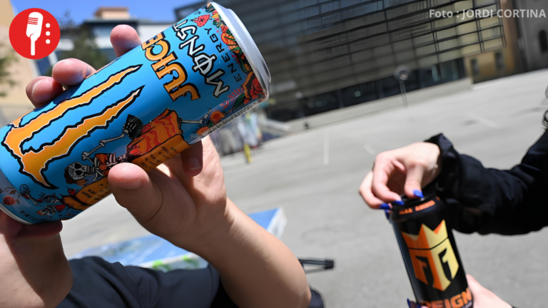 Salud CDMX emite alerta por riesgos de bebidas energizantes en jóvenes