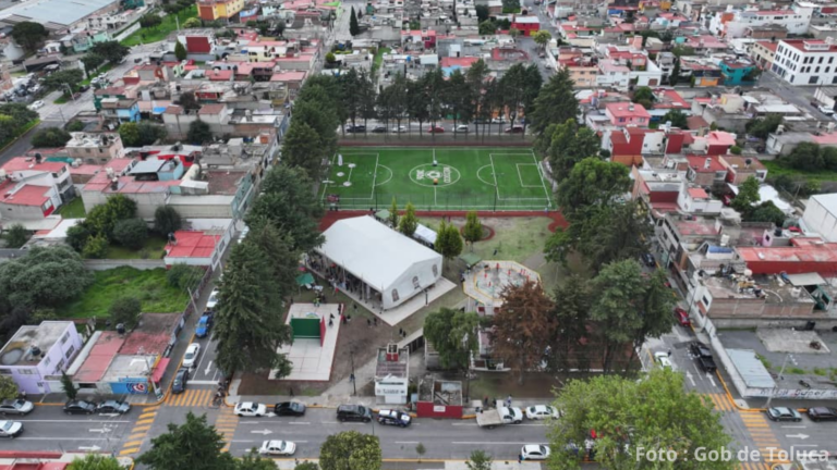 Ricardo Moreno entrega parque renovado para familias de San Sebastián en Toluca
