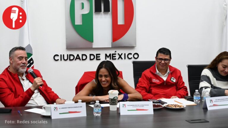 Alessandra Rojo se presume “apartidista”, pero se le ve muy feliz con el PRI