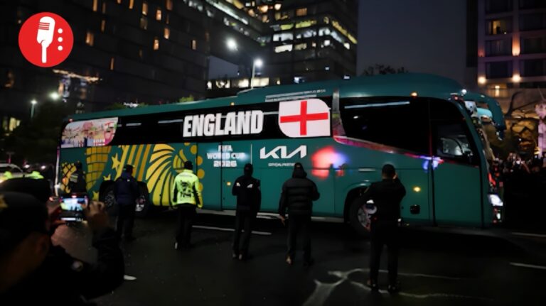 Con fuerte seguridad, Inglaterra ya está en México para chocar contra el Tri