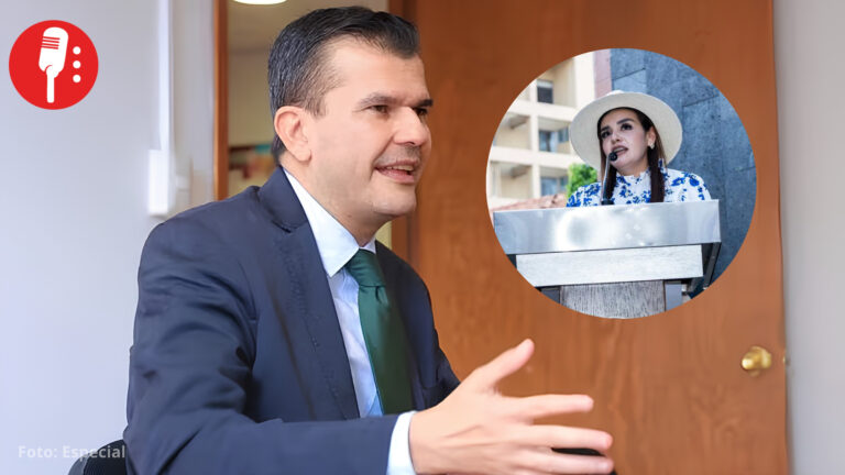 “Habría que regalarle la Constitución”: Juan Manzo a Grecia Quiroz sobre buscar apoyo en EUA