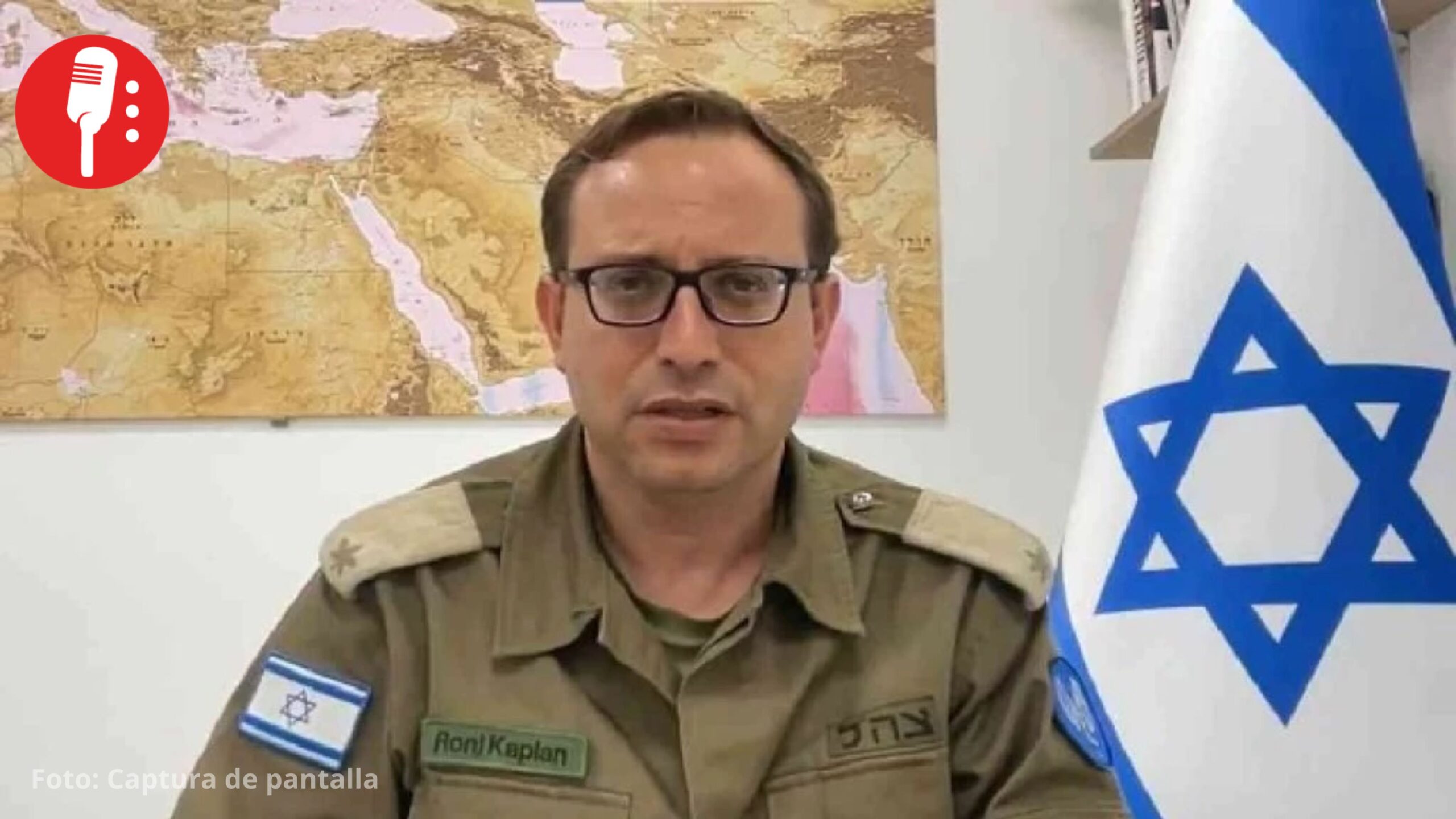 Roni Kaplan, portavoz de Israel que llegó a Colombia, enfrenta denuncia por crímenes de guerra