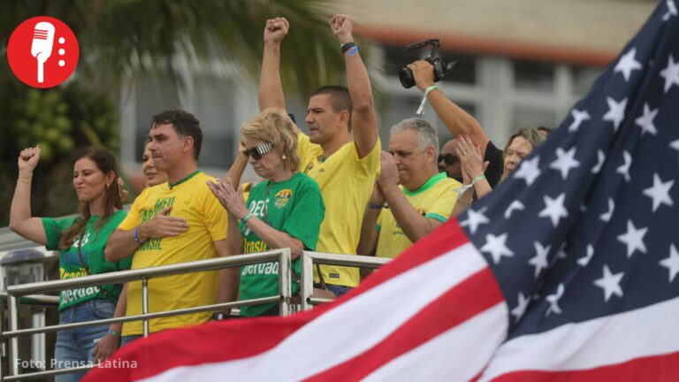 Flávio Bolsonaro arranca campaña con banderas de EUA y guiños a Washington