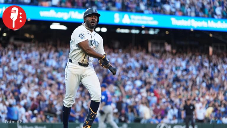 El mexicano Randy Arozarena se viste de héroe y da triunfo a Seattle con jonrón de oro