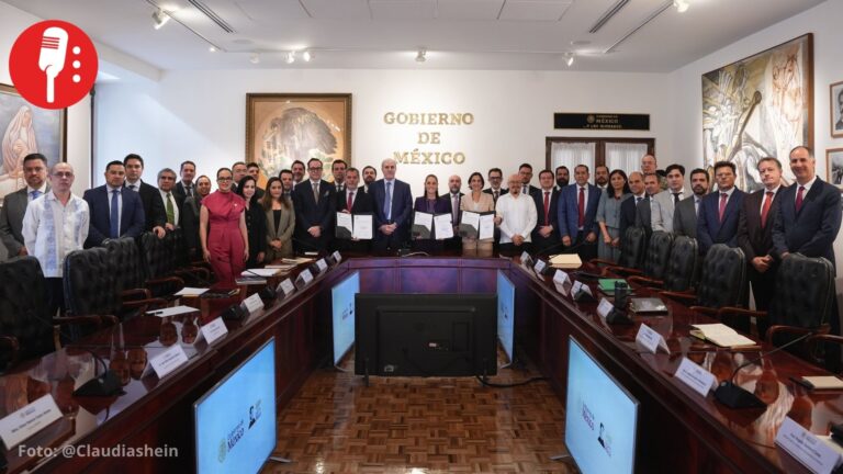 Sheinbaum renueva acuerdo con gasolineros; mantiene la Magna por debajo de $24