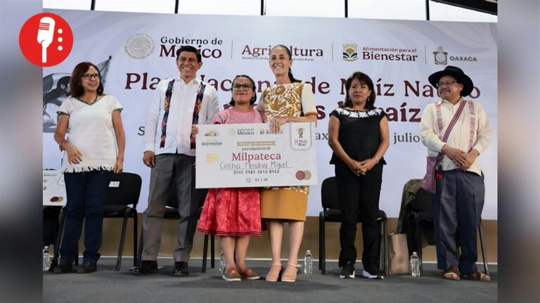 Sheinbaum lleva a Oaxaca los primeros apoyos para rescatar el maíz nativo