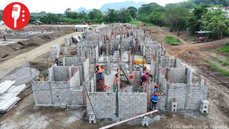 Tabasco ofrece empleo y capacitación a albañiles para megaplan de vivienda