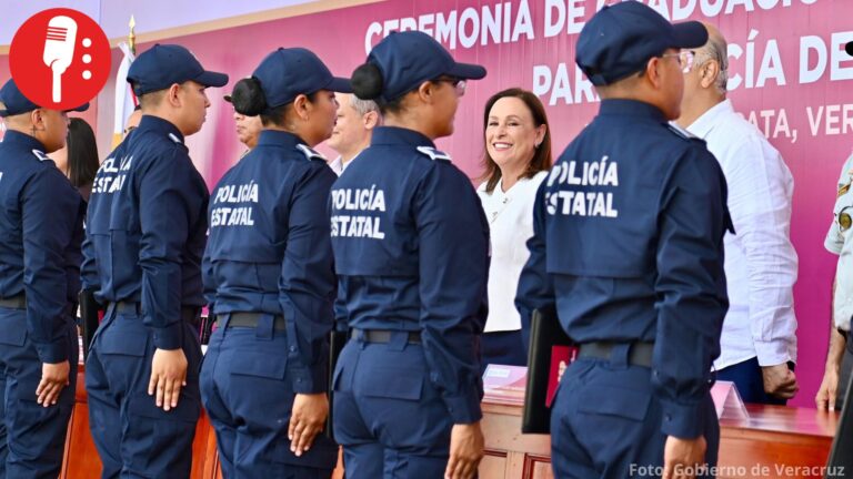 Gobierno de Veracruz entrega 68 patrullas, 33 drones y mil 740 cascos a la policía estatal